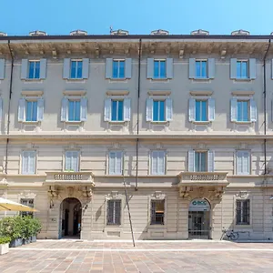 Apartment Del Cardinale By Myhomeincomo Como
