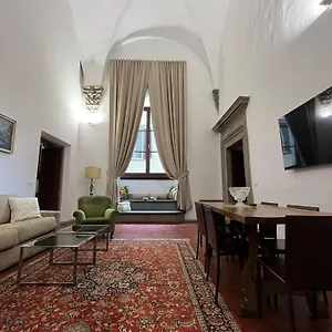 Apartment Palazzo Roselli Cecconi Florence